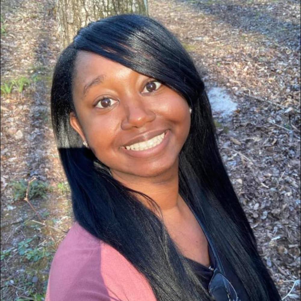 Meet your Posher, Elizabeth